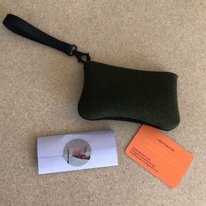 NWT Heidi Taschen merino felt zippered wallet leather handle pouch